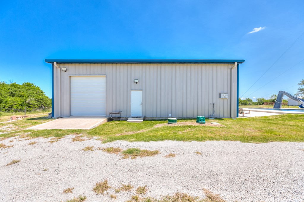 16967 County Rd 290, Zephyr, Texas image 8