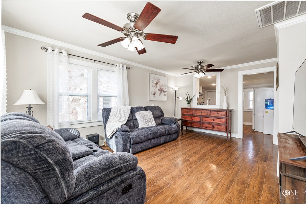 706 N Madison St, San Angelo, Texas image 4