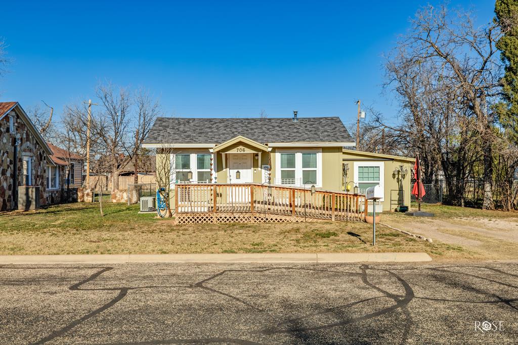 706 N Madison St, San Angelo, Texas image 1