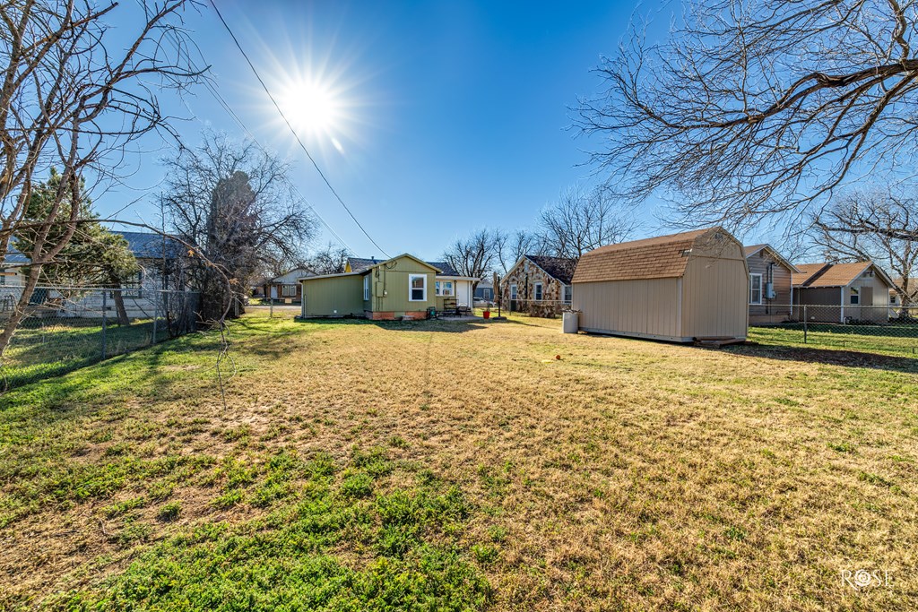 706 N Madison St, San Angelo, Texas image 21