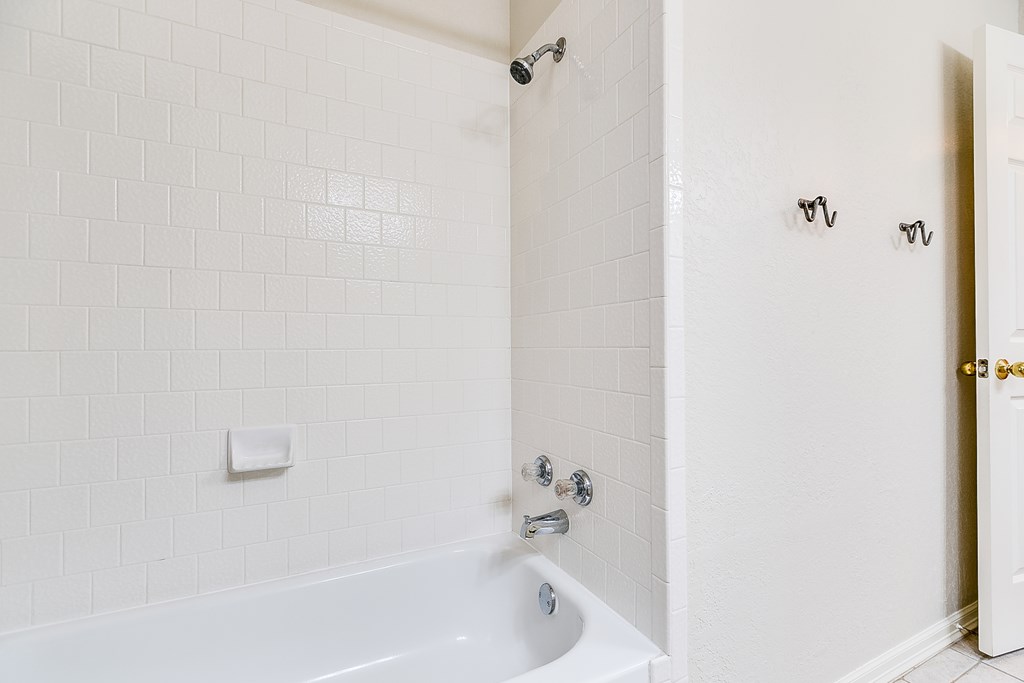 6026 Warwick Dr, San Angelo, Texas image 38