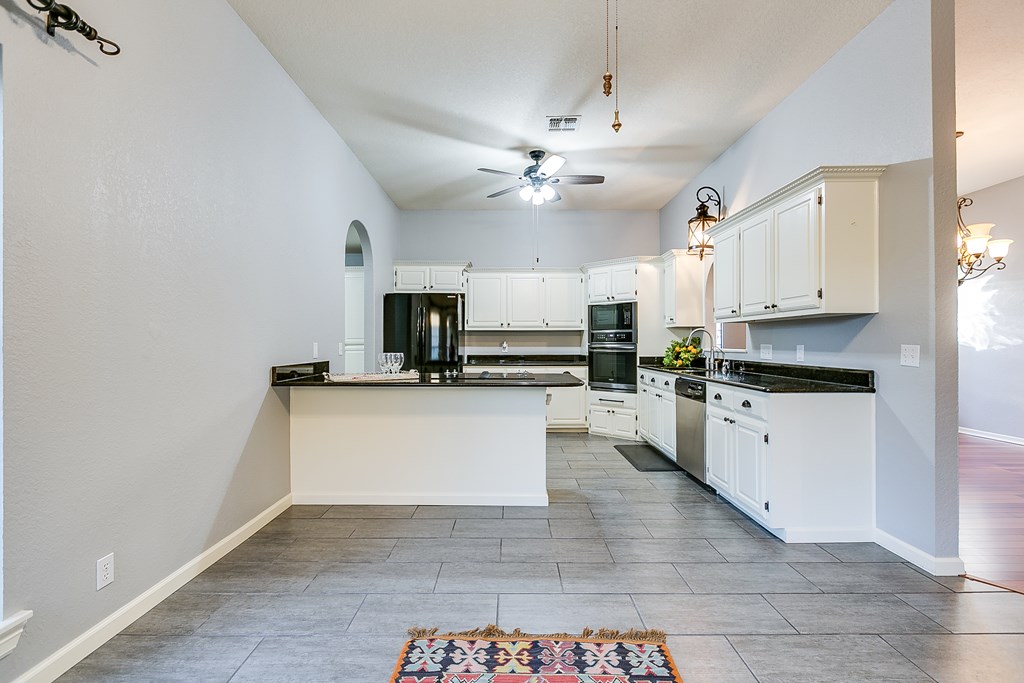 6026 Warwick Dr, San Angelo, Texas image 20