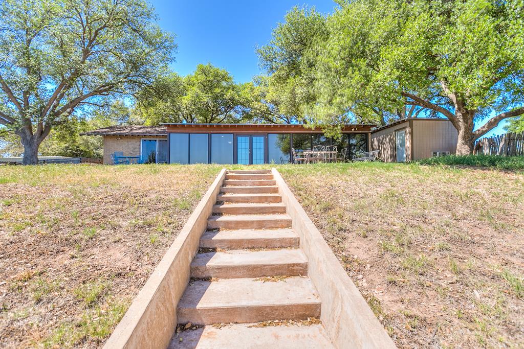 1320 Chadbourne St, Robert Lee, Texas image 26
