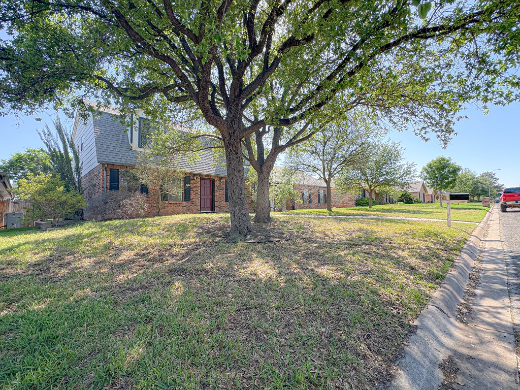 3817 Hillcrest Dr, San Angelo, Texas image 3