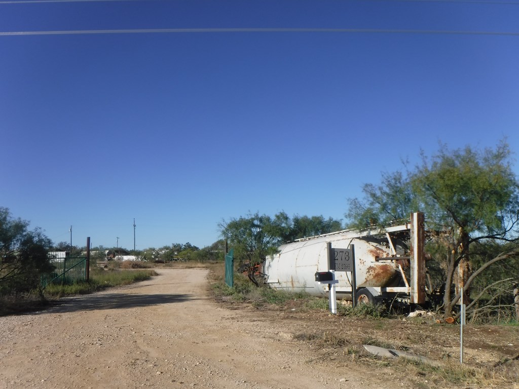 273 County Rd 2596, Eldorado, Texas image 2