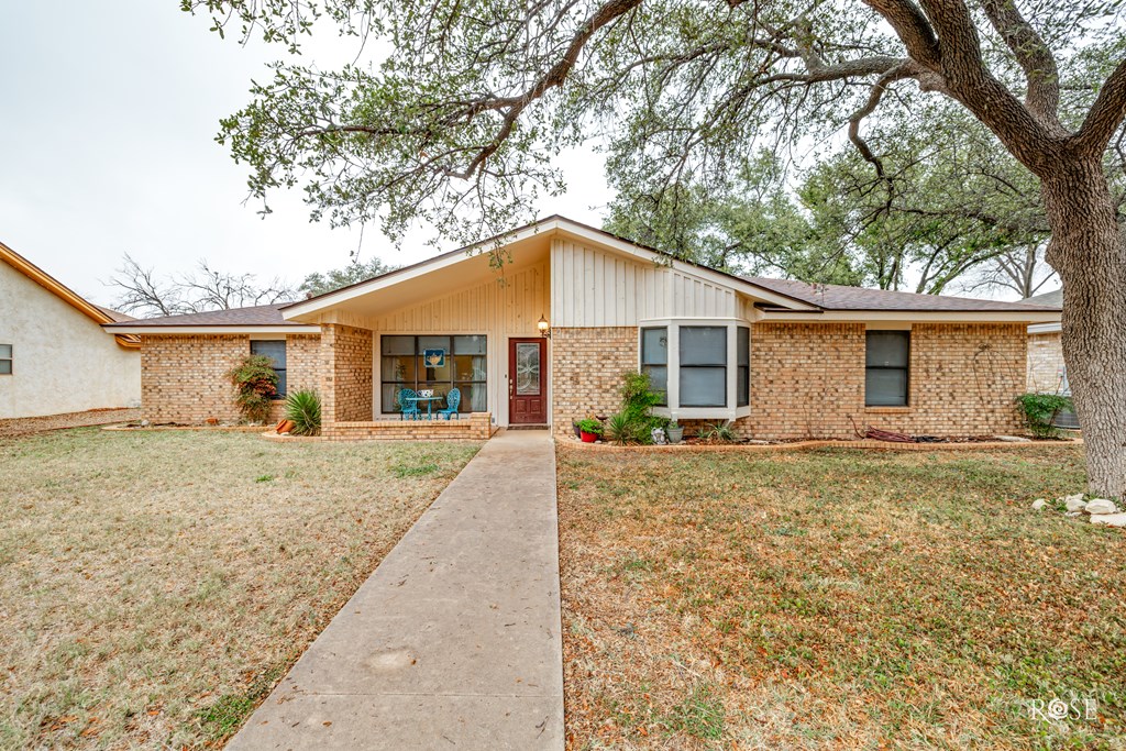 3722 Threeawn Trail, San Angelo, Texas image 3