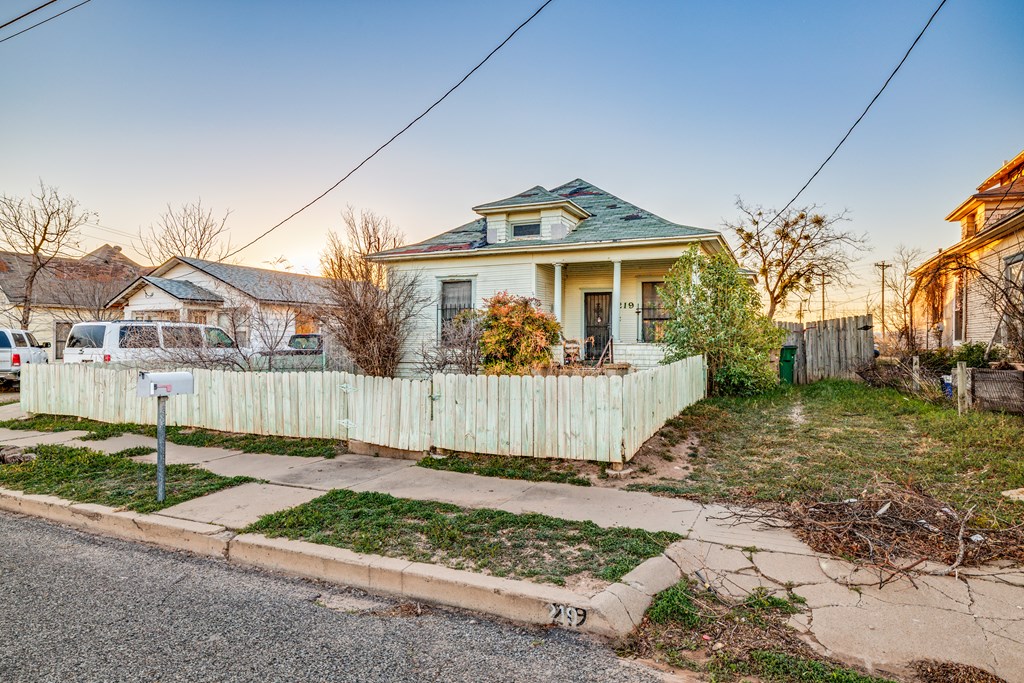 219 Bird St, San Angelo, Texas image 2