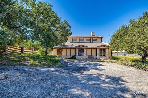 Homes For Sale - 120 Kings Road<br/> Sonora, TX 76950