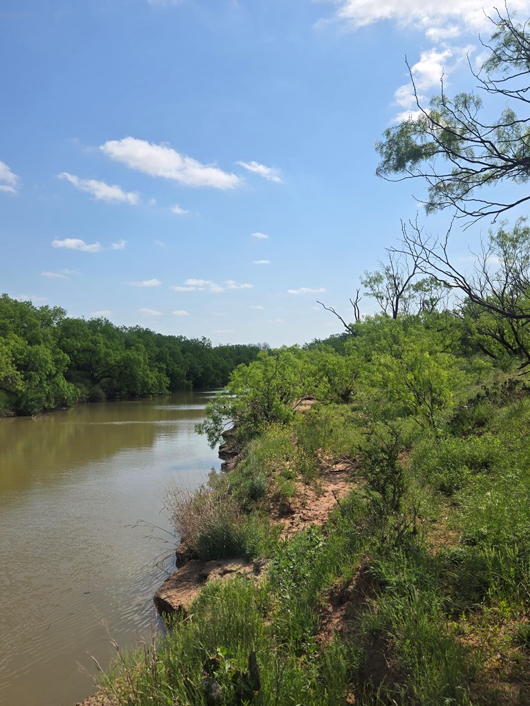500 S Woodward St #AC :170.32, Ballinger, Texas image 3