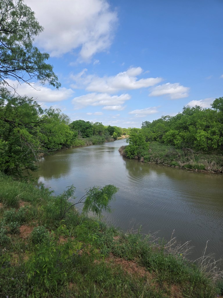 500 S Woodward St #AC :170.32, Ballinger, Texas image 2