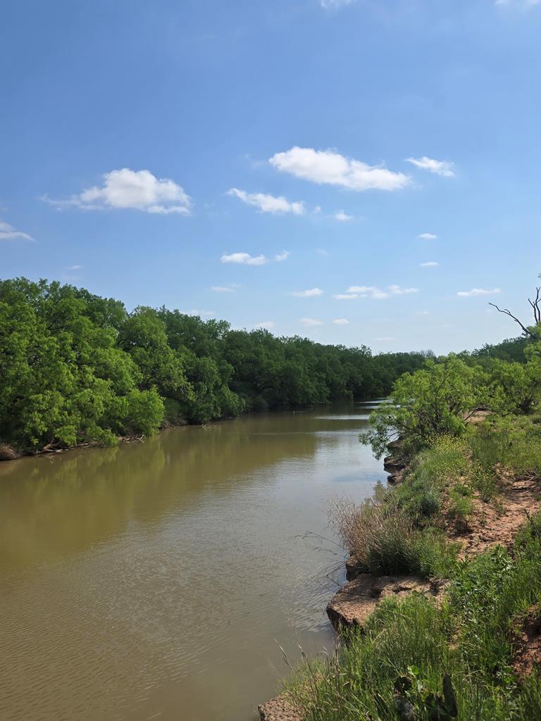 500 S Woodward St #AC :170.32, Ballinger, Texas image 1