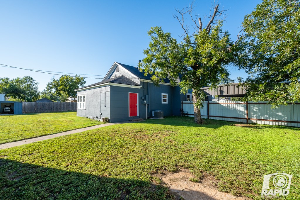 304 N 11th St, Ballinger, Texas image 31