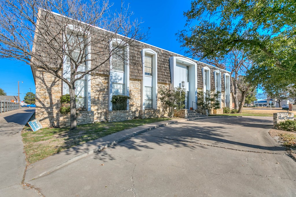 326 W Concho Ave, San Angelo, Texas image 3