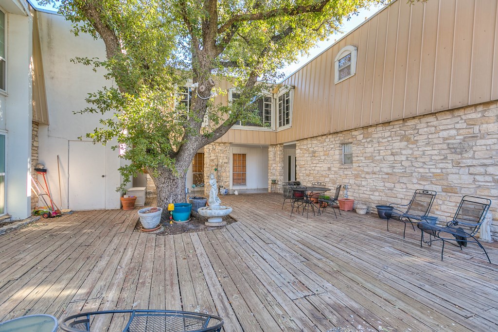 326 W Concho Ave, San Angelo, Texas image 16