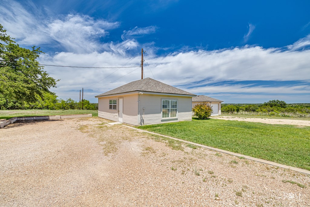 312 Valleyview Dr, Mertzon, Texas image 34