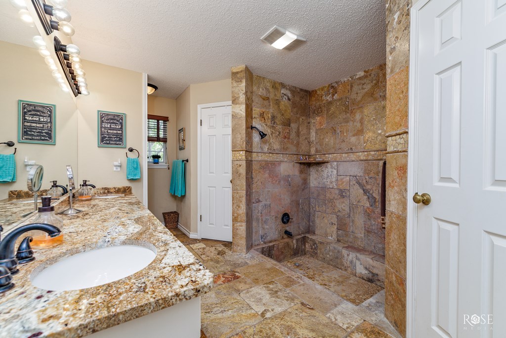 312 Valleyview Dr, Mertzon, Texas image 18