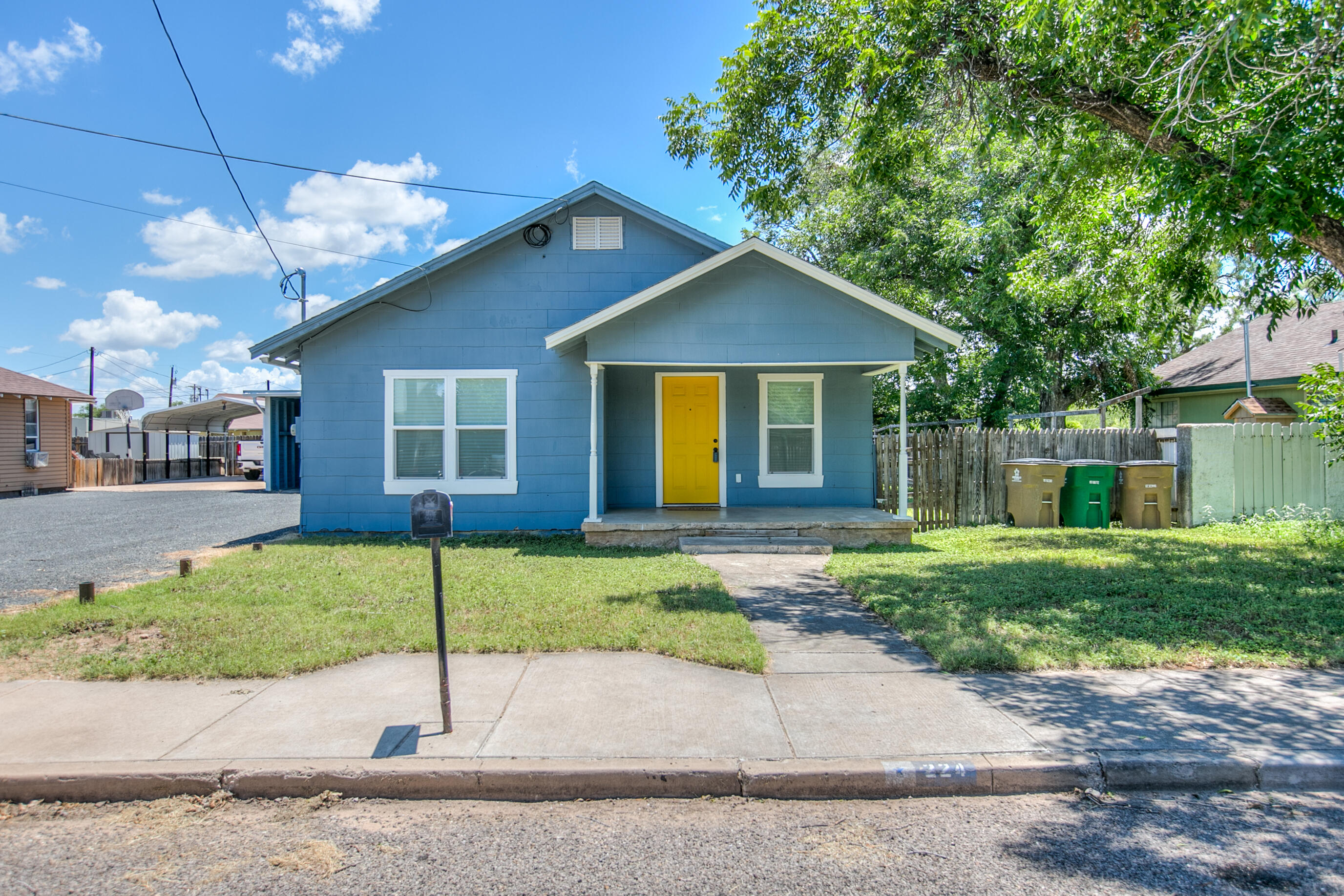 Photo 1 of 29 — 224 N Browning Street, San Angelo, TX 76903