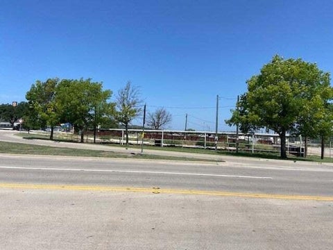 Vacant Land For Sale - 115 N Highway 277<br/> Sonora, TX 76950