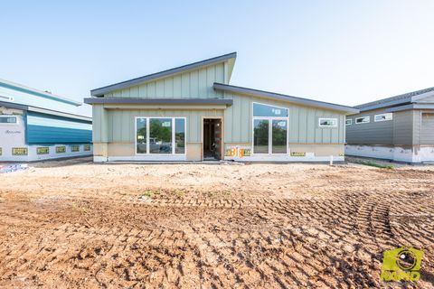 Homes For Sale - 318 Lake View Heroes Drive<br/> San Angelo, TX 76903