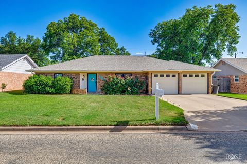 Homes For Sale - 3505 Westover Terrace<br/> San Angelo, TX 76904