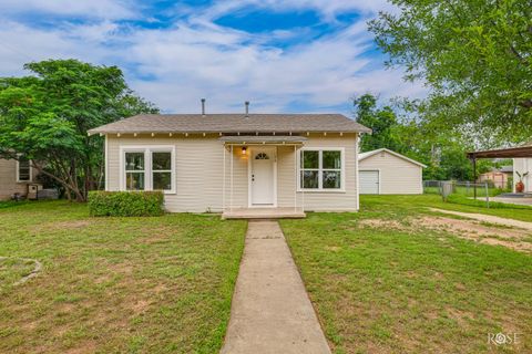 Homes For Sale - 126 Morris Avenue<br/> Tom Green County, San Angelo, TX 76903
