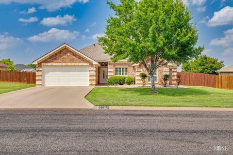 Homes For Sale - 1106 Hunters Glen Road<br/> San Angelo, TX 76901