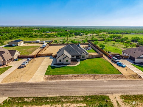 Homes For Sale - 4804 Cheetah Run<br/> San Angelo, TX 76901