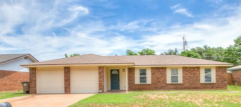 Townhouse For Sale - 230 Nottingham Trail<br/> San Angelo, TX 76901
