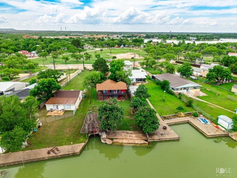 Homes For Sale - 1710 Shady Point Cir Drive<br/> San Angelo, TX 76904