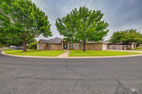 Homes For Sale - 3249 Forest Hill Drive<br/> San Angelo, TX 76904