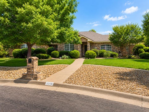 Homes For Sale - 1213 Bremerton Drive<br/> San Angelo, TX 76901