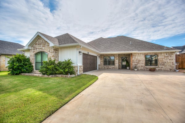2025 SILVER CREEK CT, SAN ANGELO, TX 76904 - Image 39c263bc4e231e8e1132ed6710542e47/1559086695