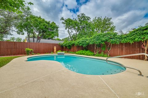 Homes For Sale - 2801 Oak Forest Drive<br/> San Angelo, TX 76904