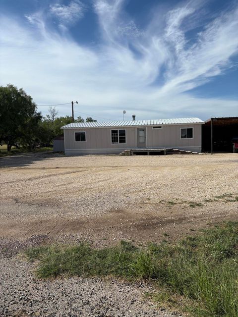 Homes For Sale - 1294 W Moss Street<br/> Paint Rock, TX 76866