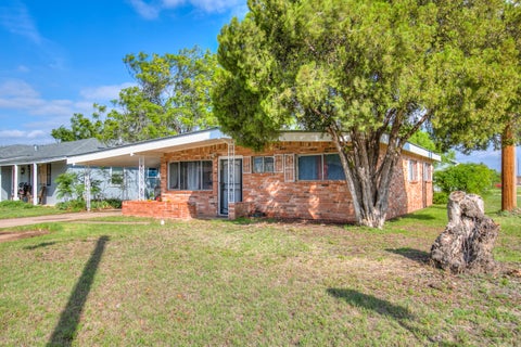 Homes For Sale - 3102 Woodlawn Drive<br/> Tom Green County, San Angelo, TX 76901