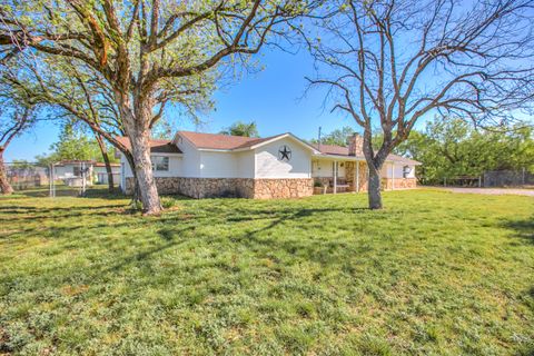 Homes For Sale - 928 W 48th Street<br/> San Angelo, TX 76903
