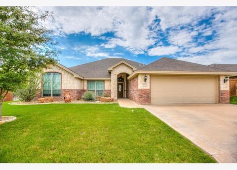 Homes For Sale - 6121 Hallye Court<br/> San Angelo, TX 76904
