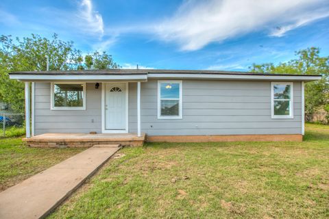 Homes For Sale - 358 E 46th Street<br/> Tom Green County, San Angelo, TX 76903
