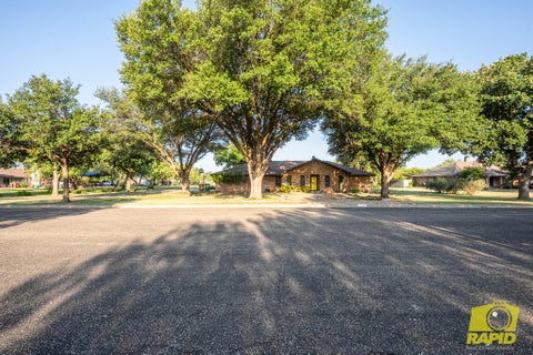 Homes For Sale - 5417 Briarwood Circle<br/> Tom Green County, San Angelo, TX 76903