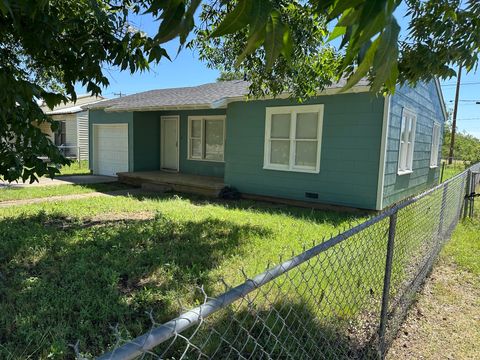 Homes For Sale - 226 St Johns Street<br/> San Angelo, TX 76905