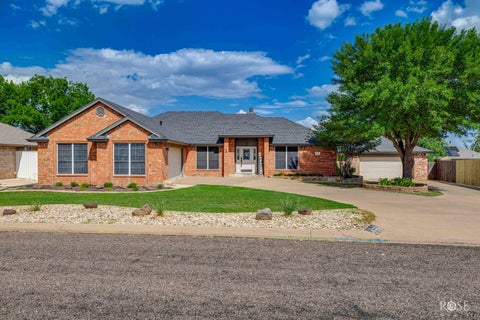 Homes For Sale - 214 Burlington Road<br/> San Angelo, TX 76901