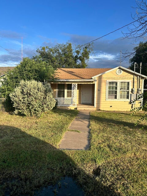 Homes For Sale - 11 E 29th Street<br/> San Angelo, TX 76903