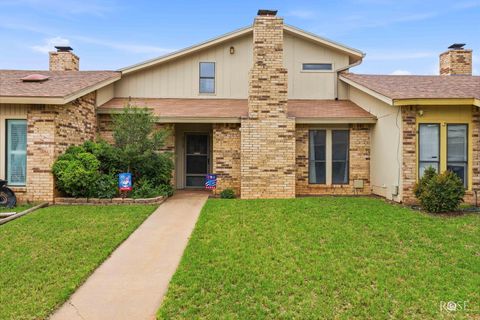 Townhouse For Sale - 3717 High Meadow Drive<br/> San Angelo, TX 76904
