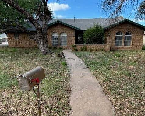 Homes For Sale - 2901 Briargrove Lane<br/> San Angelo, TX 76904