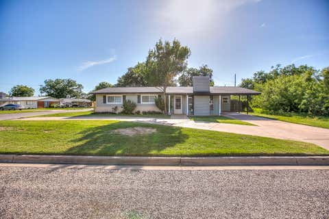 Homes For Sale - 2701 Lsu Avenue<br/> San Angelo, TX 76904