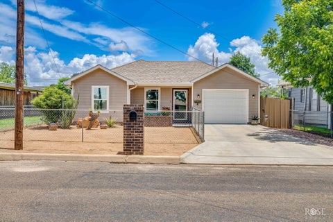 Homes For Sale - 1612 N Magdalen Street<br/> San Angelo, TX 76903