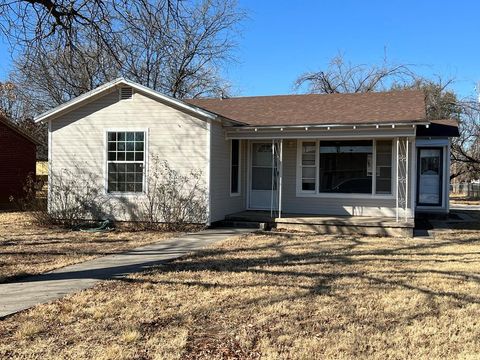 Homes For Rent - 1201 Clairmont Street<br/> Tom Green County, San Angelo, TX 76905
