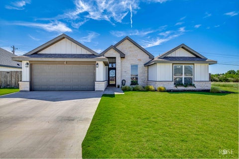 Homes For Sale - 5325 Coral Way<br/> San Angelo, TX 76904