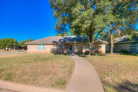Homes For Sale - 1110 Anthony Drive<br/> San Angelo, TX 76905
