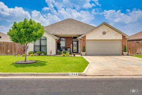 Homes For Sale - 1945 Chesney Lane<br/> Cameron County, San Angelo, TX 76904